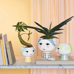 BJØRN WIINBLAD Bjørn Wiinblad Eva Potteskjuler På Fot 21cm Blå