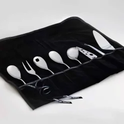 HARDANGER BESTIKK pose