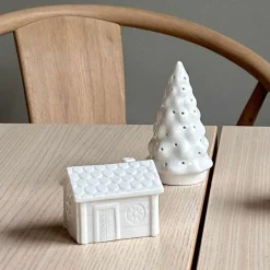 PORSGRUNDS PORSELÆNSFABRIK Jul På Tunet Smiu 7x5,3cm