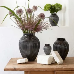 KNABSTRUP KERAMIK Vase 27cm Riflet Svart