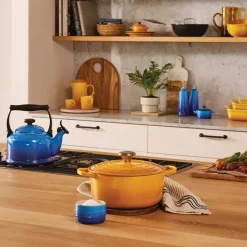 LE CREUSET Rund Støpejernsgryte 24cm/4,2L Nectar