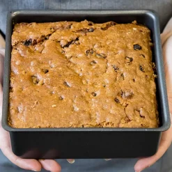 Lifetime Brands Europe ltd Masterclass Bakeform Firkantet Med Løs Bunn 23cm Non-Stick