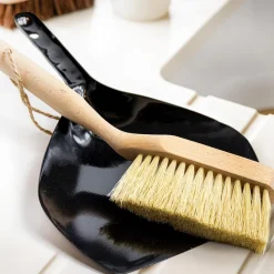 Lifetime Brands Europe ltd Natural Elements Kost og Feiebrett Bøk