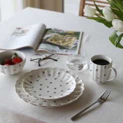 NOVA Lilly Krus m/Blomster og Gullkant 32cl Hvit