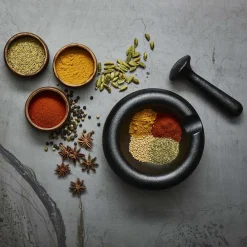 SCANPAN Maitre D' Morter med Støter 10cm Støpejern Eik